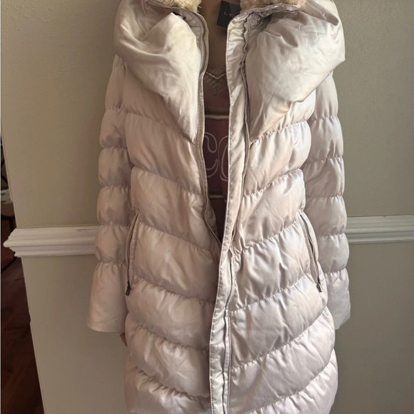 ONE MADISON PUFFER FAUX FUR REMOVABLE HOOD USED - Picture 2 of 12